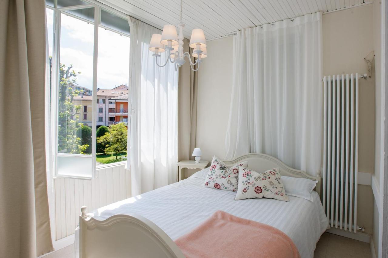 Villa Rachel Intra Buitenkant foto